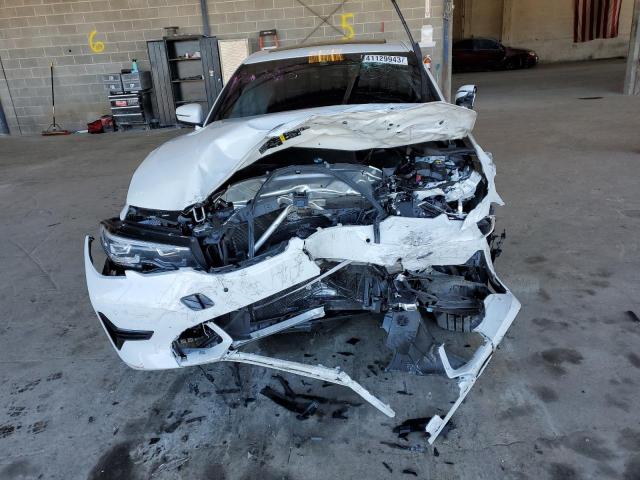 Photo 4 VIN: 3MW5R1J00L8B11056 - BMW 330I 