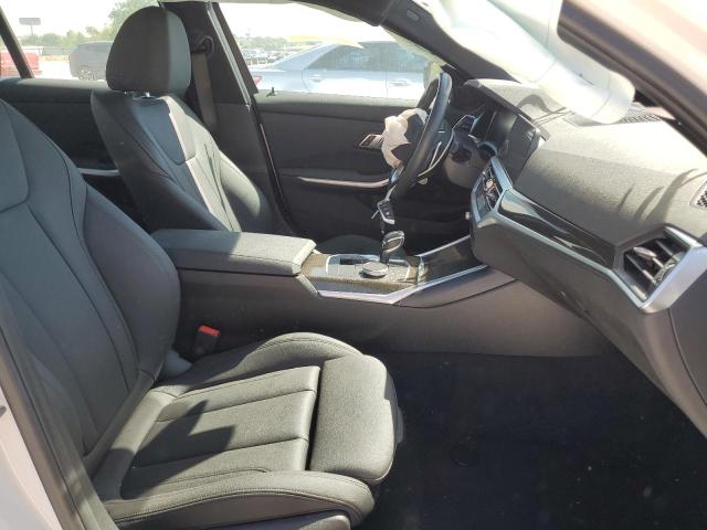 Photo 4 VIN: 3MW5R1J00L8B29136 - BMW 330I 