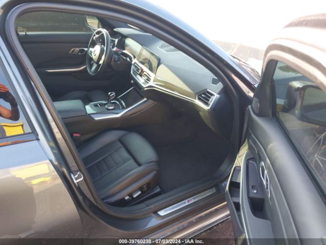 Photo 4 VIN: 3MW5R1J01L8B36001 - BMW 330I 