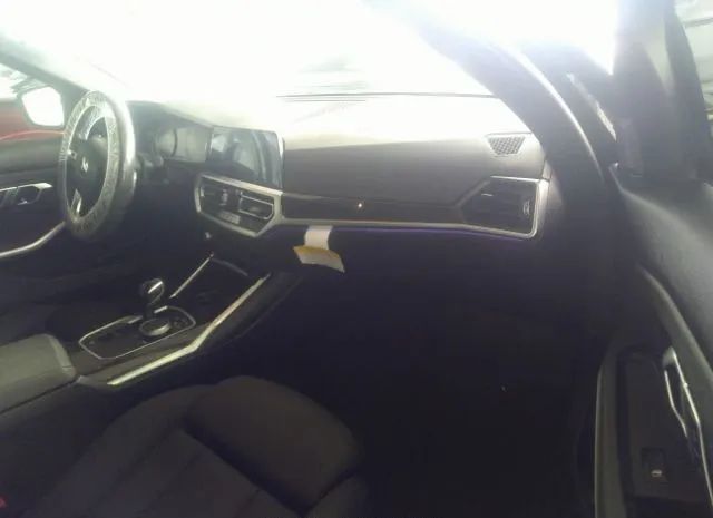 Photo 4 VIN: 3MW5R1J01M8B67735 - BMW 3 SERIES 