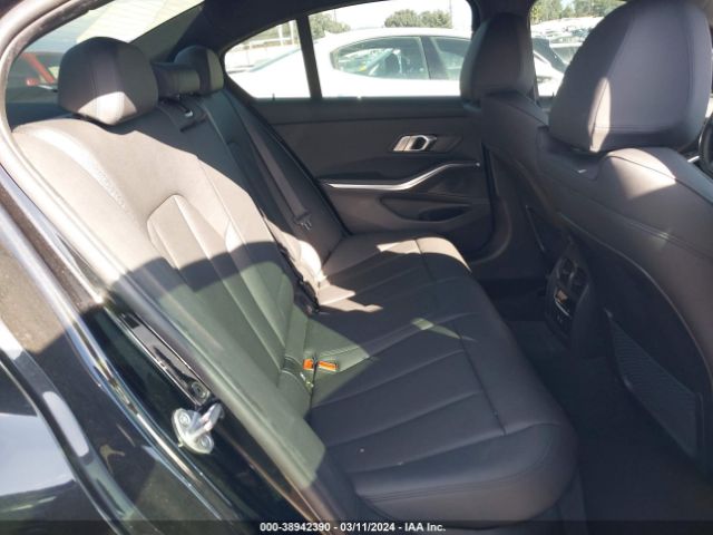 Photo 7 VIN: 3MW5R1J01M8C06422 - BMW 330I 