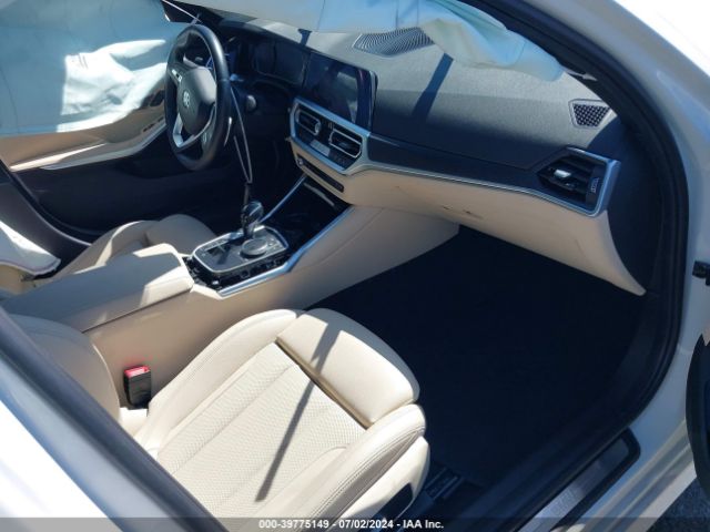 Photo 4 VIN: 3MW5R1J01N8C59249 - BMW 330I 