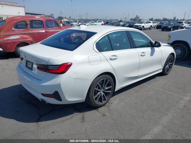 Photo 3 VIN: 3MW5R1J02L8B12886 - BMW 330I 