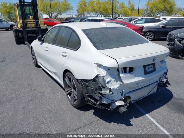 Photo 2 VIN: 3MW5R1J02N8C41858 - BMW 330I 