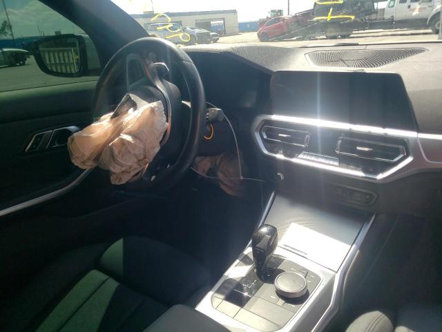 Photo 8 VIN: 3MW5R1J03L8B20222 - BMW 330I 