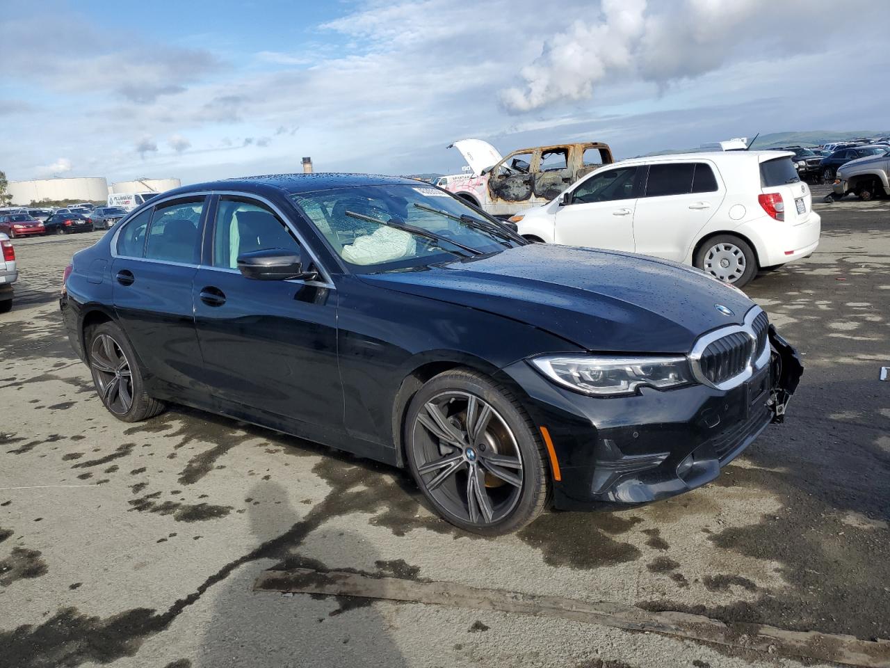 Photo 3 VIN: 3MW5R1J03M8B68935 - BMW 3 SERIES 