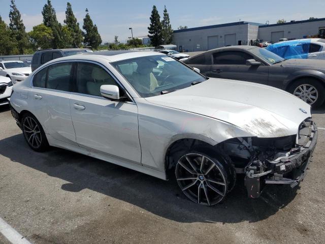 Photo 3 VIN: 3MW5R1J03M8B75335 - BMW 330I 