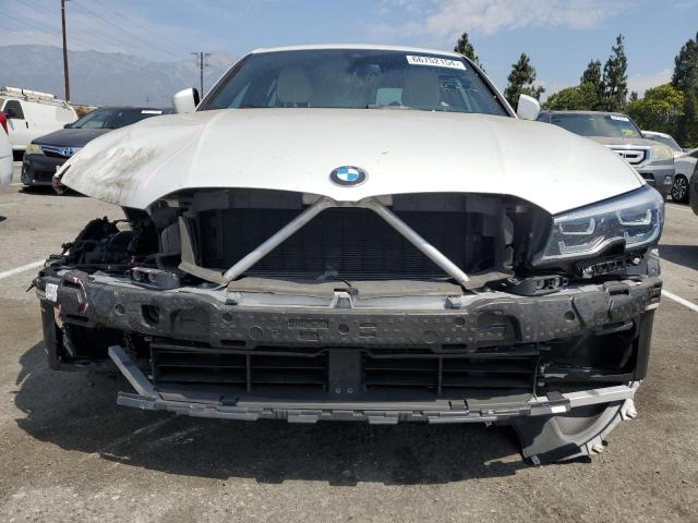 Photo 4 VIN: 3MW5R1J03M8B75335 - BMW 330I 