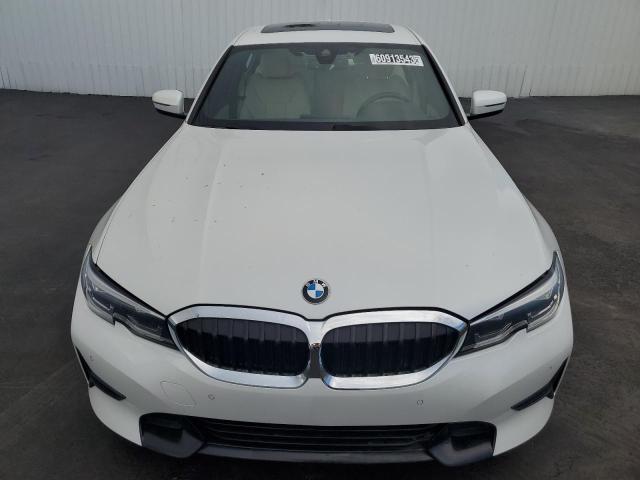 Photo 4 VIN: 3MW5R1J03M8C17504 - BMW 330I 