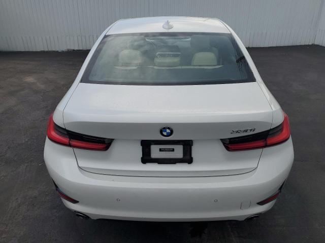 Photo 5 VIN: 3MW5R1J03M8C17504 - BMW 330I 