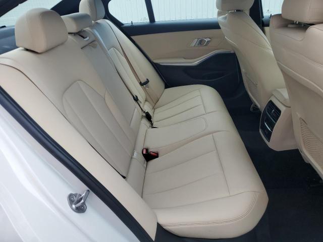 Photo 9 VIN: 3MW5R1J03M8C17504 - BMW 330I 