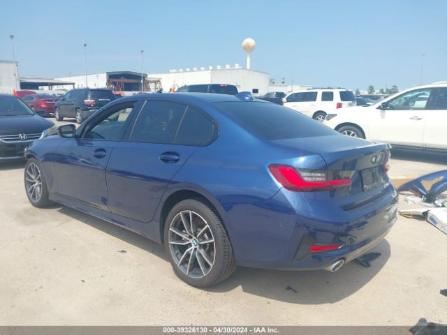 Photo 2 VIN: 3MW5R1J03N8C26821 - BMW 330I 