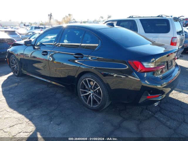 Photo 2 VIN: 3MW5R1J03N8C41870 - BMW 330I 