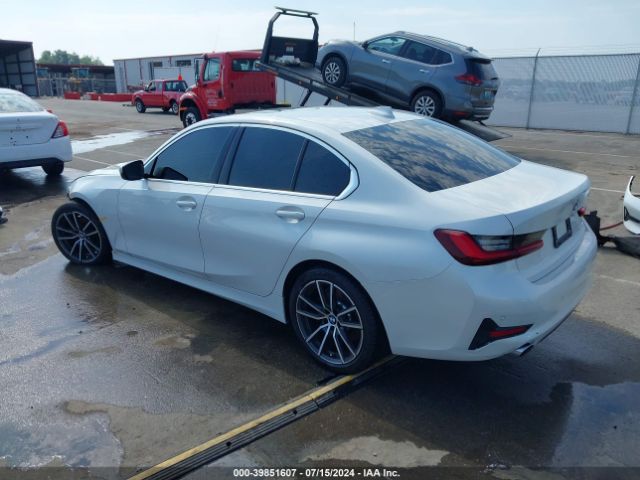 Photo 2 VIN: 3MW5R1J03N8C46826 - BMW 330I 