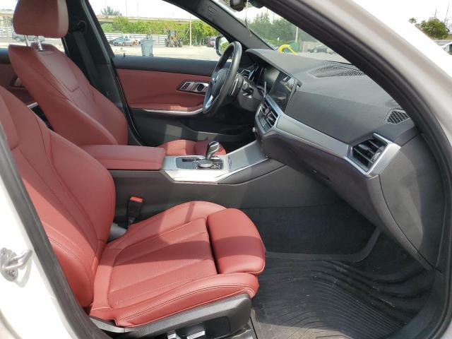 Photo 4 VIN: 3MW5R1J03N8C47149 - BMW 330I 