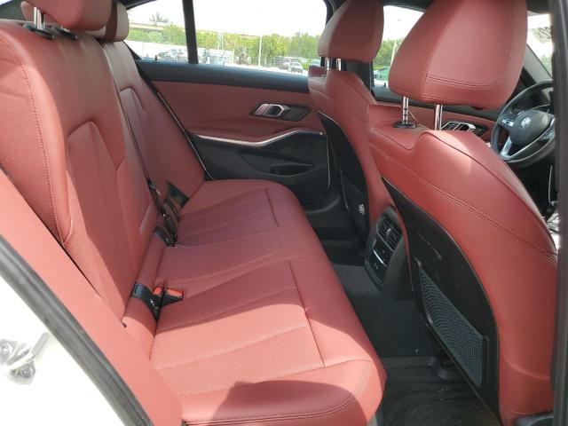 Photo 5 VIN: 3MW5R1J03N8C47149 - BMW 330I 