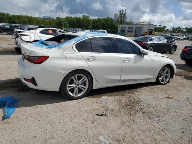 Photo 2 VIN: 3MW5R1J04L8B12369 - BMW 330I 