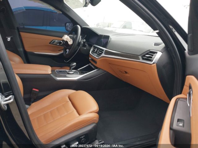 Photo 4 VIN: 3MW5R1J04M8B47009 - BMW 330I 