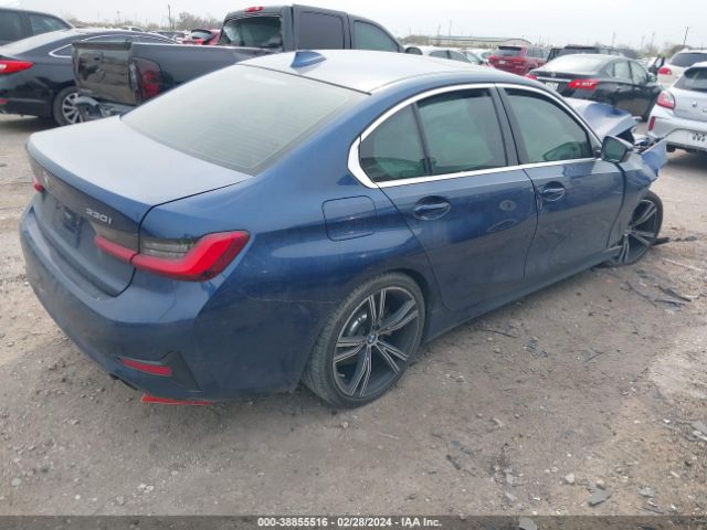 Photo 3 VIN: 3MW5R1J04M8B55806 - BMW 330I 