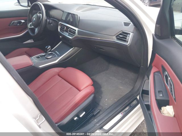 Photo 4 VIN: 3MW5R1J04N8C55566 - BMW 330I 