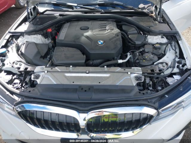 Photo 9 VIN: 3MW5R1J04N8C55566 - BMW 330I 