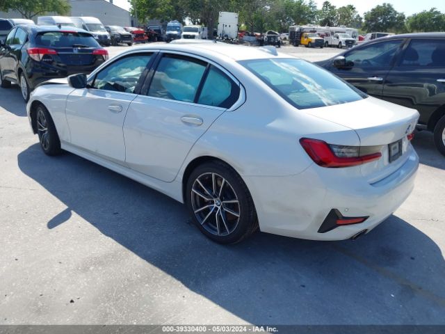 Photo 2 VIN: 3MW5R1J05L8B23512 - BMW 330I 