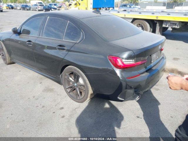 Photo 2 VIN: 3MW5R1J05M8B82092 - BMW 330I 