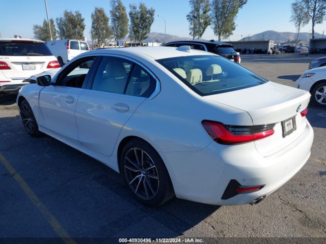 Photo 2 VIN: 3MW5R1J05M8B87468 - BMW 330I 