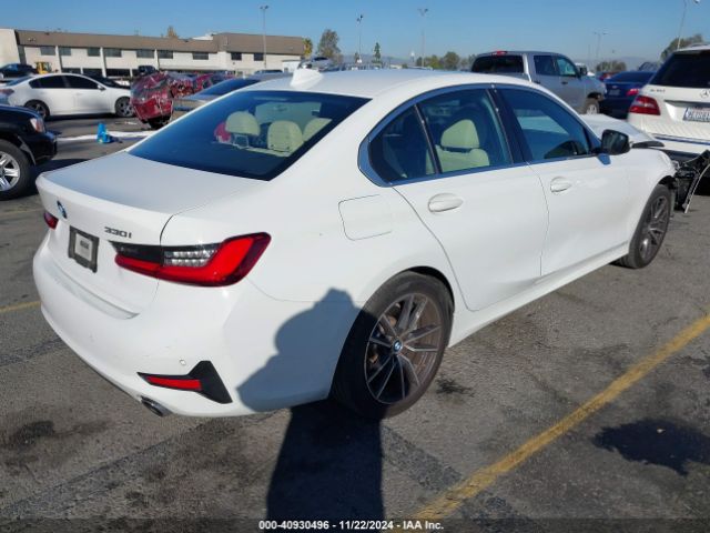 Photo 3 VIN: 3MW5R1J05M8B87468 - BMW 330I 