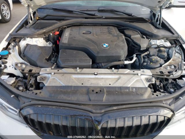 Photo 9 VIN: 3MW5R1J05M8C19349 - BMW 330I 