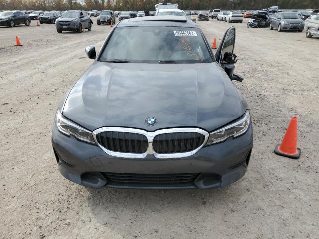 Photo 4 VIN: 3MW5R1J05N8C34113 - BMW 330I 