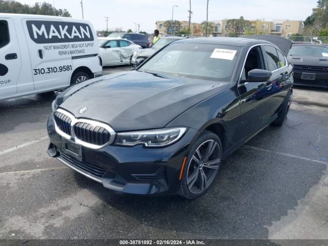 Photo 1 VIN: 3MW5R1J05N8C40798 - BMW 330I 