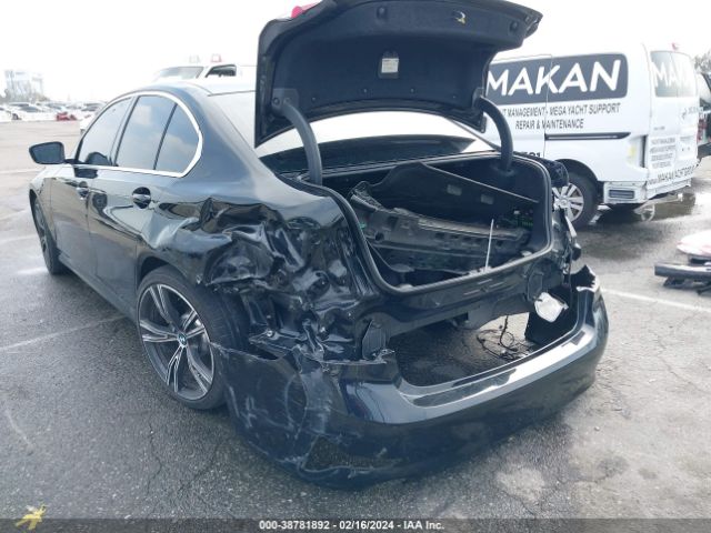 Photo 5 VIN: 3MW5R1J05N8C40798 - BMW 330I 