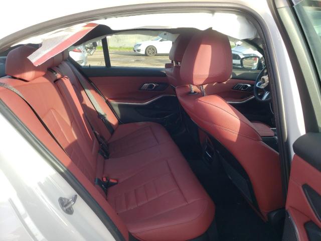 Photo 9 VIN: 3MW5R1J05N8C46603 - BMW 330I 