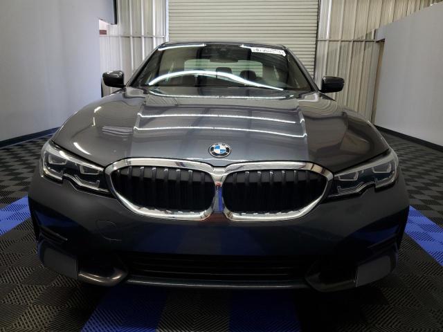 Photo 4 VIN: 3MW5R1J05N8C55494 - BMW 330I 