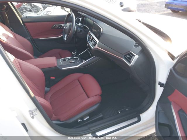 Photo 4 VIN: 3MW5R1J05N8C76460 - BMW 330I 