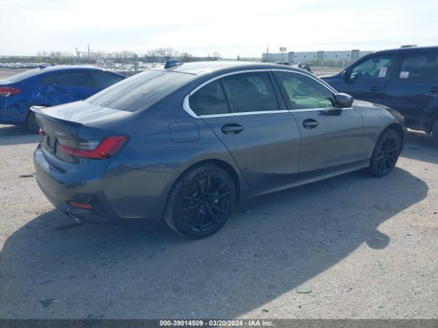 Photo 3 VIN: 3MW5R1J06L8B09070 - BMW 330I 