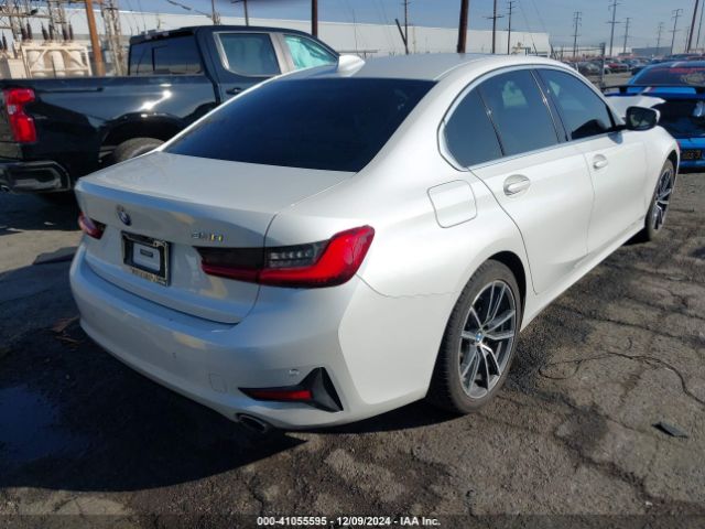 Photo 3 VIN: 3MW5R1J06L8B09182 - BMW 330I 