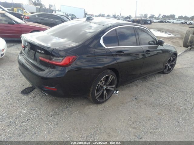 Photo 3 VIN: 3MW5R1J06L8B34051 - BMW 330I 