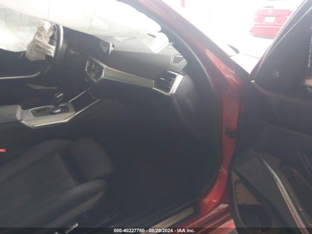 Photo 4 VIN: 3MW5R1J06M8B82375 - BMW 330I 