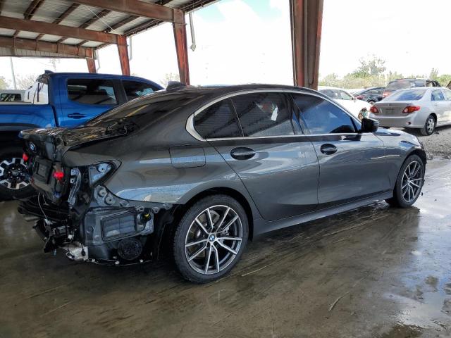 Photo 2 VIN: 3MW5R1J06M8B99371 - BMW 330I 