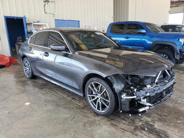 Photo 3 VIN: 3MW5R1J06M8B99371 - BMW 330I 