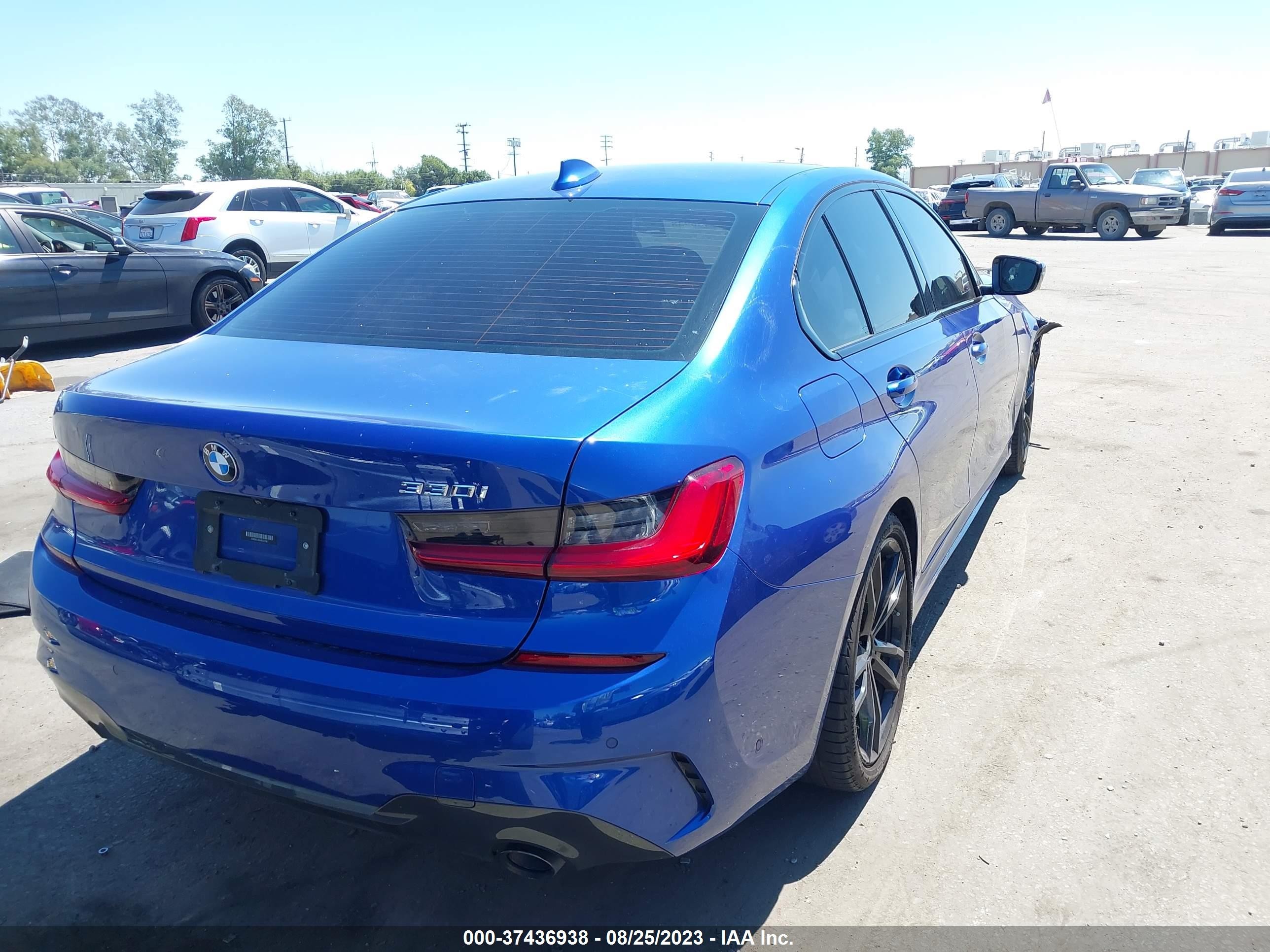 Photo 3 VIN: 3MW5R1J06M8C04780 - BMW 3ER 