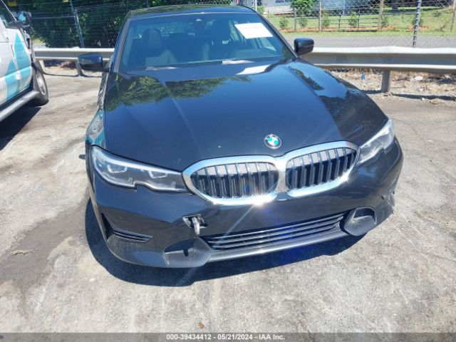 Photo 5 VIN: 3MW5R1J06M8C18288 - BMW 330I 