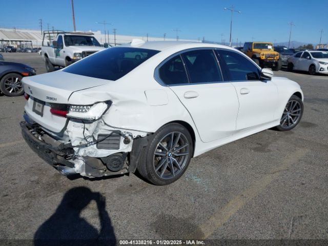 Photo 3 VIN: 3MW5R1J07L8B13919 - BMW 330I 