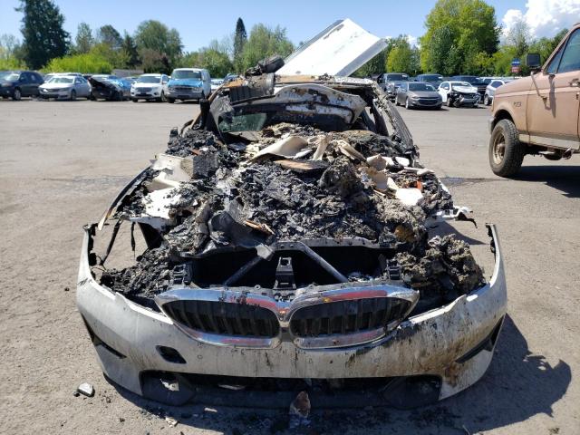 Photo 4 VIN: 3MW5R1J07L8B21597 - BMW 330I 