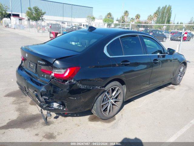 Photo 3 VIN: 3MW5R1J07L8B31935 - BMW 330I 