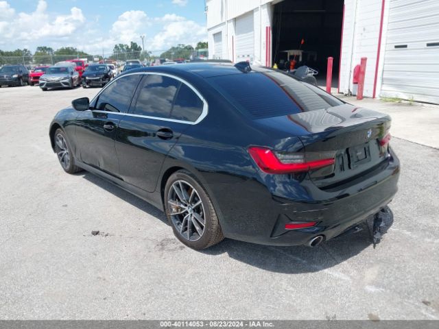 Photo 2 VIN: 3MW5R1J07M8B49983 - BMW 330I 