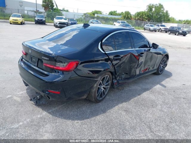 Photo 3 VIN: 3MW5R1J07M8B49983 - BMW 330I 