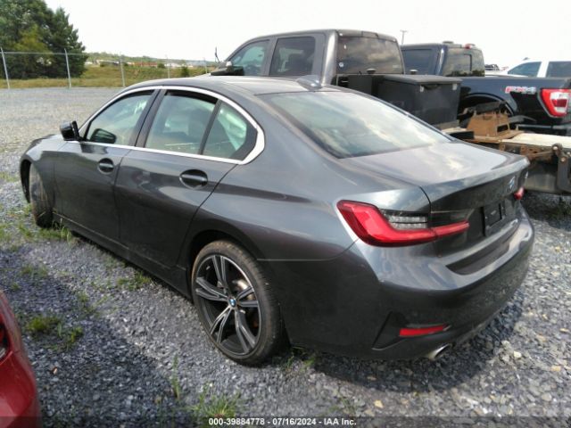 Photo 2 VIN: 3MW5R1J07M8B63950 - BMW 330I 